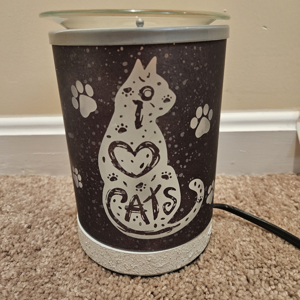 SCENTSY WAX WARMER